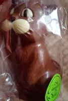 Moulage de chocolat au lait décoré