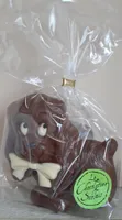 Moulage de chocolat au lait décoré