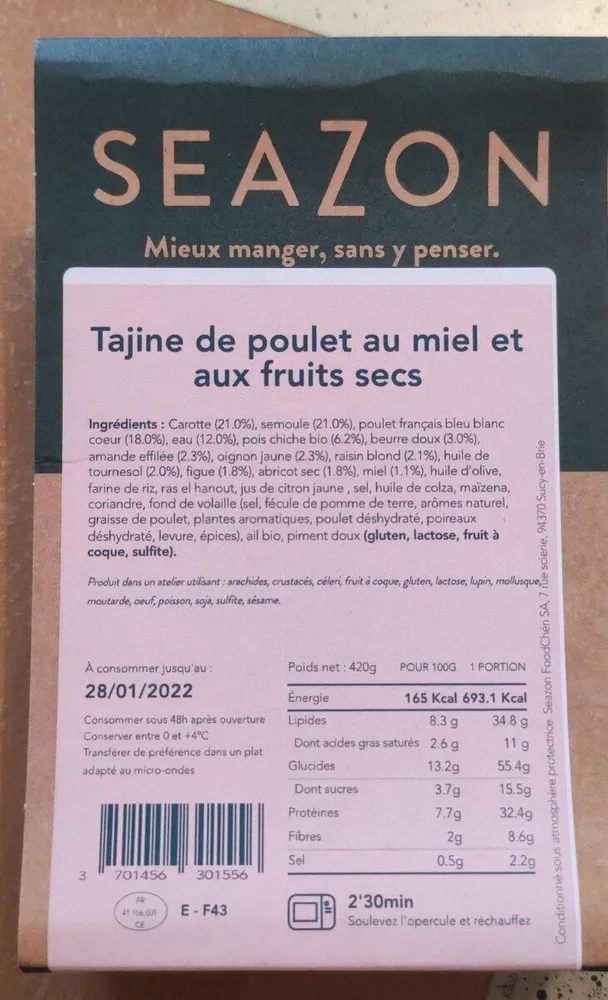 Tajine de poulet au miel et aux fruits secs
