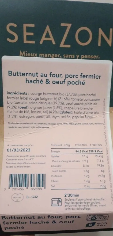 Butternut au four, porc fermier haché et oeuf poché
