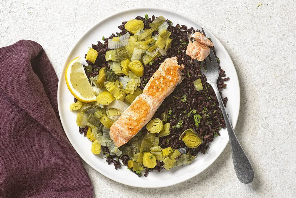 Saumon ASC, poireaux & riz noir bio