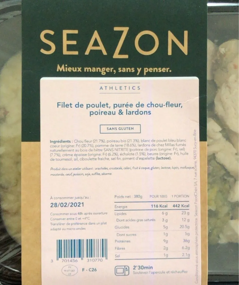 Filet de poulet, purée de chou-fleur, poireau & lardons