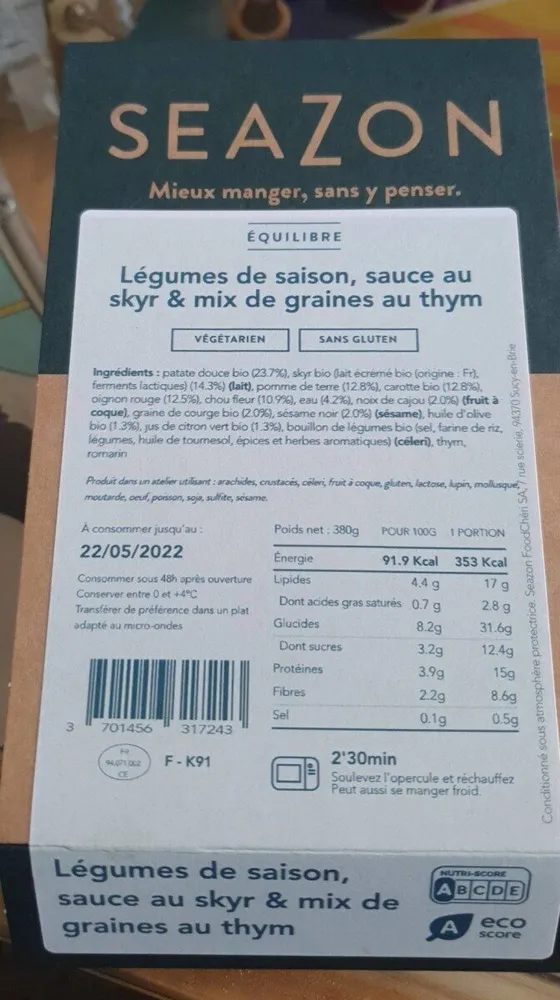 Légumes de saisonsauce au skyr et mixte de graines au thym