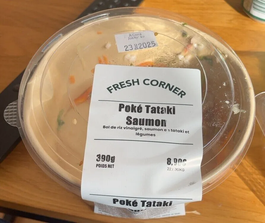 Poke tataki saumon