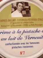 Crème à la pistache et au lait de Verneuil