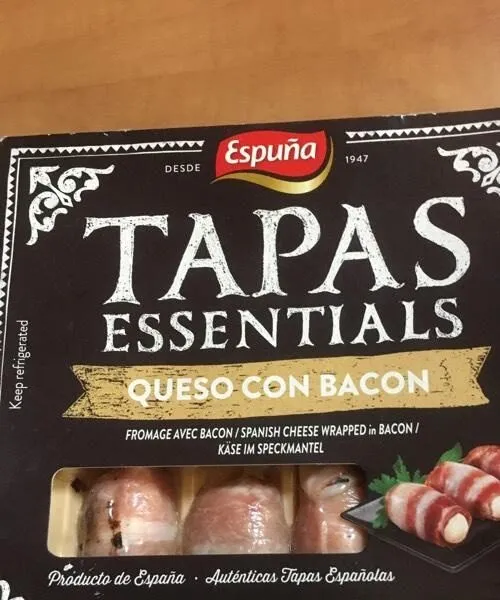 Tapas essentials queso con bacon