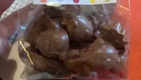 Mini poules fourrées au praliné fondant