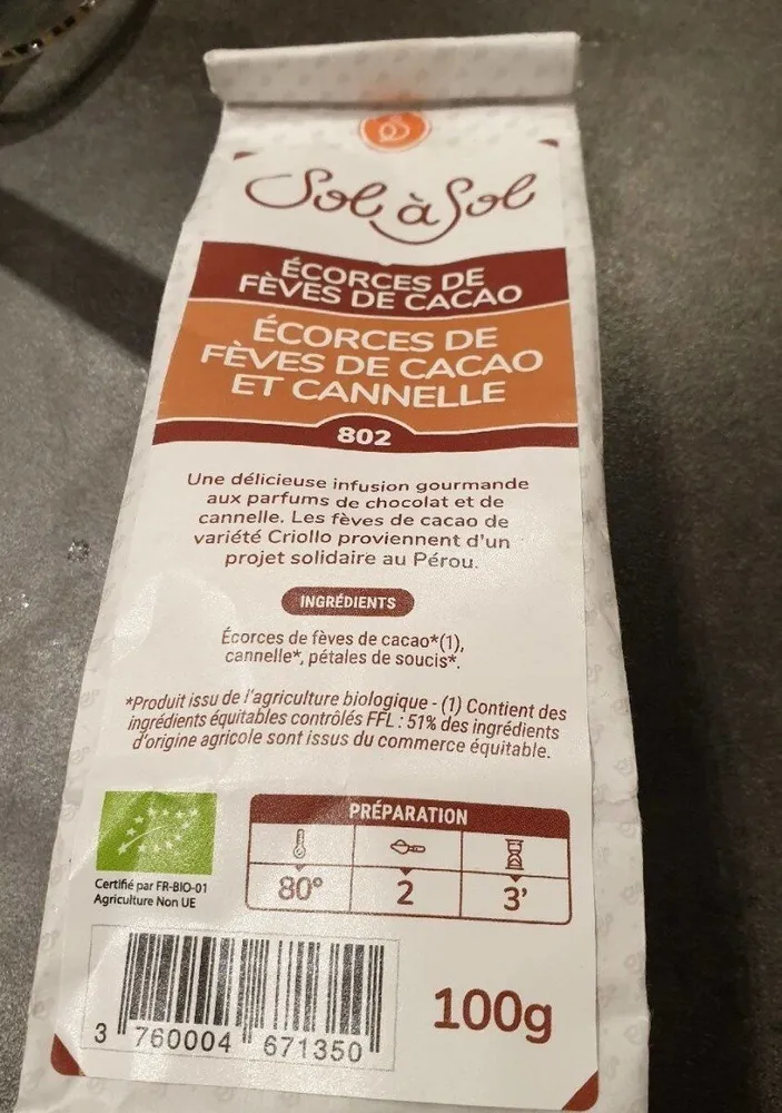 Écorces de fèves de cacao et cannelle
