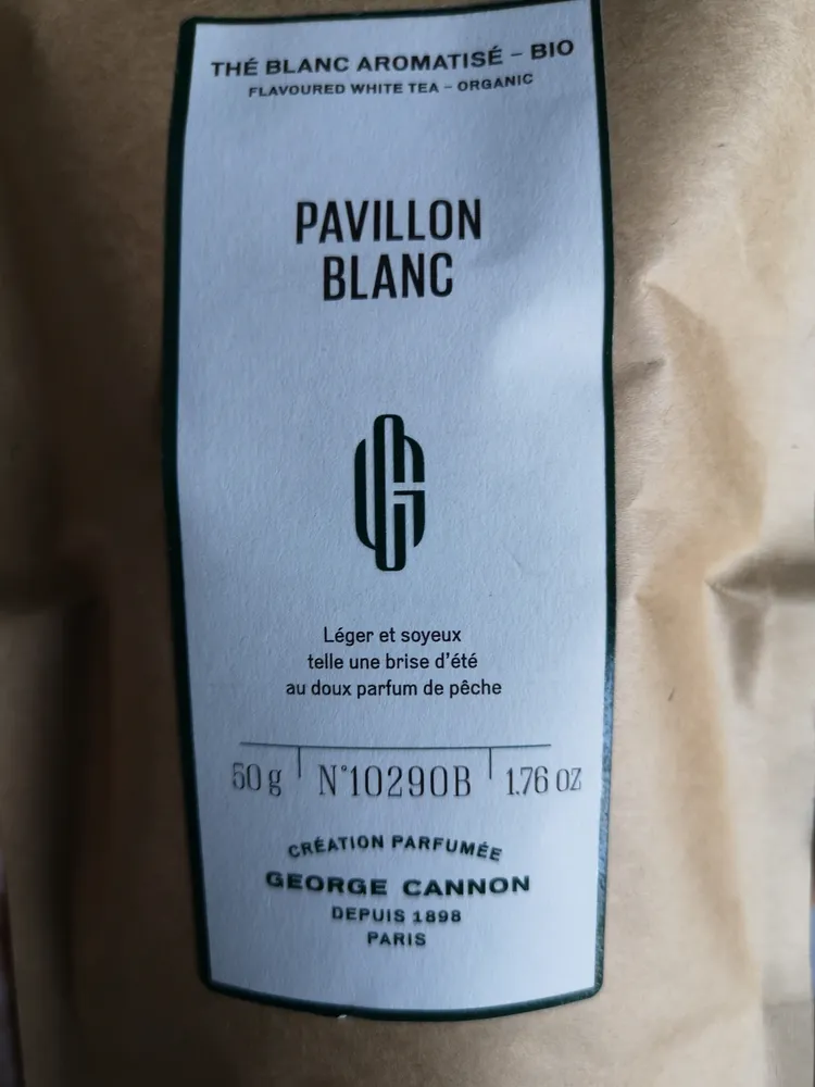 Thé blanc aromatisé