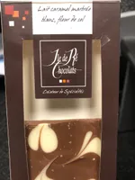 Lait caramel marbrée blanc