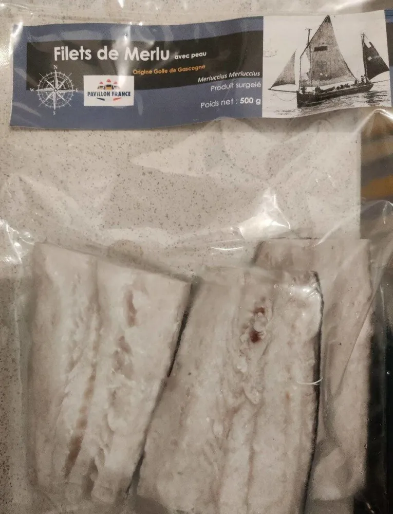 Filets de merlu avec peau
