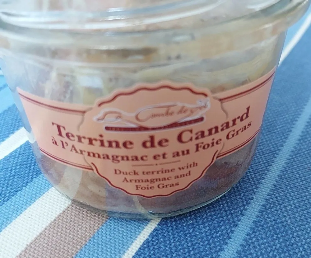 Terrine de canard à l'armagnac et au foie gras
