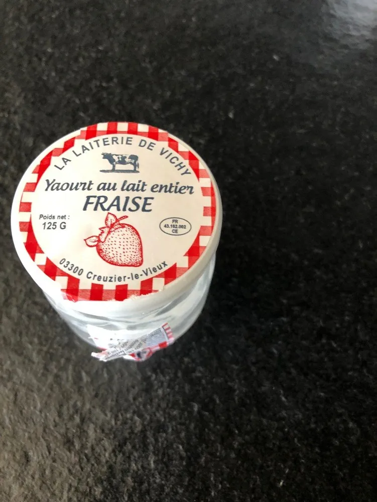 Yaourt au lait entier fraise