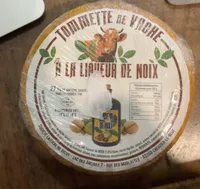 Tomette de vache  a la liqueur de noix