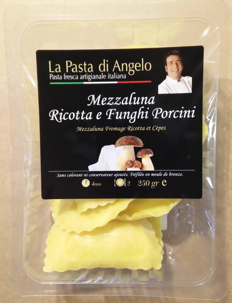 Mezzaluna Ricotta e Fungli Porcini