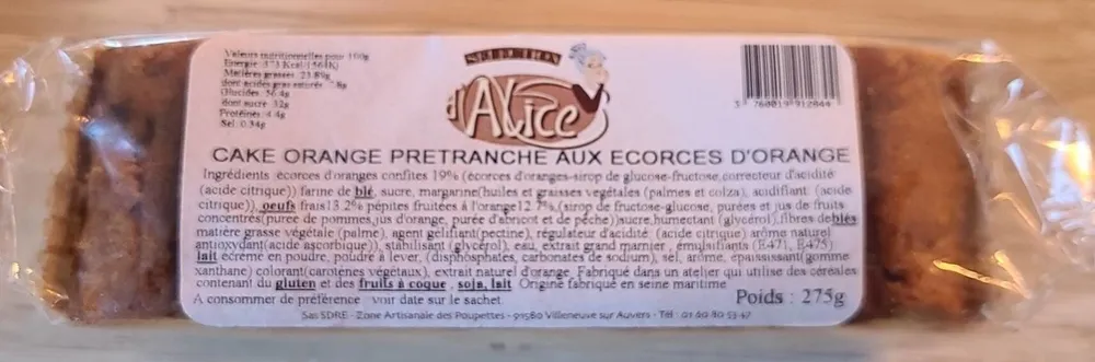 Cake orange prétranché aux écorces d'orange