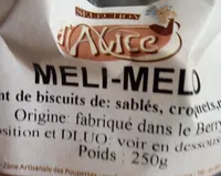 Assortiment de biscuits de sablés, croquets, marbrés, palets