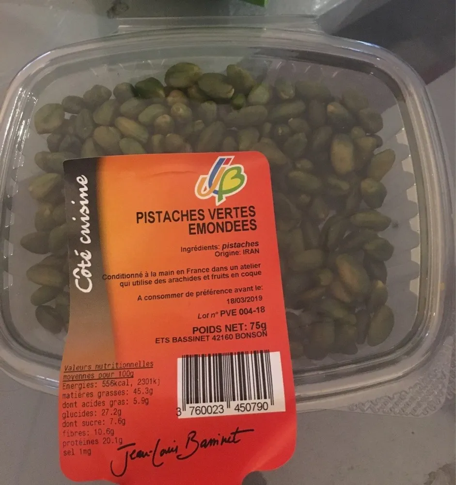 Pistaches vertes emondees