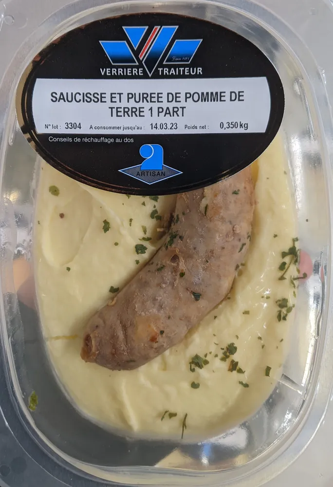 Saucisse et purée de pomme de terre