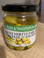 Olives vertes farcies à la pâte d'anchois