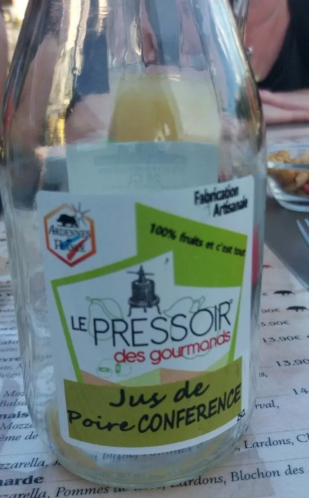Jus de poire conférence