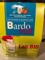 Lait d'amande et poudre de corail