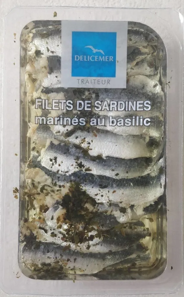 Filets de sardines marinés au basilic