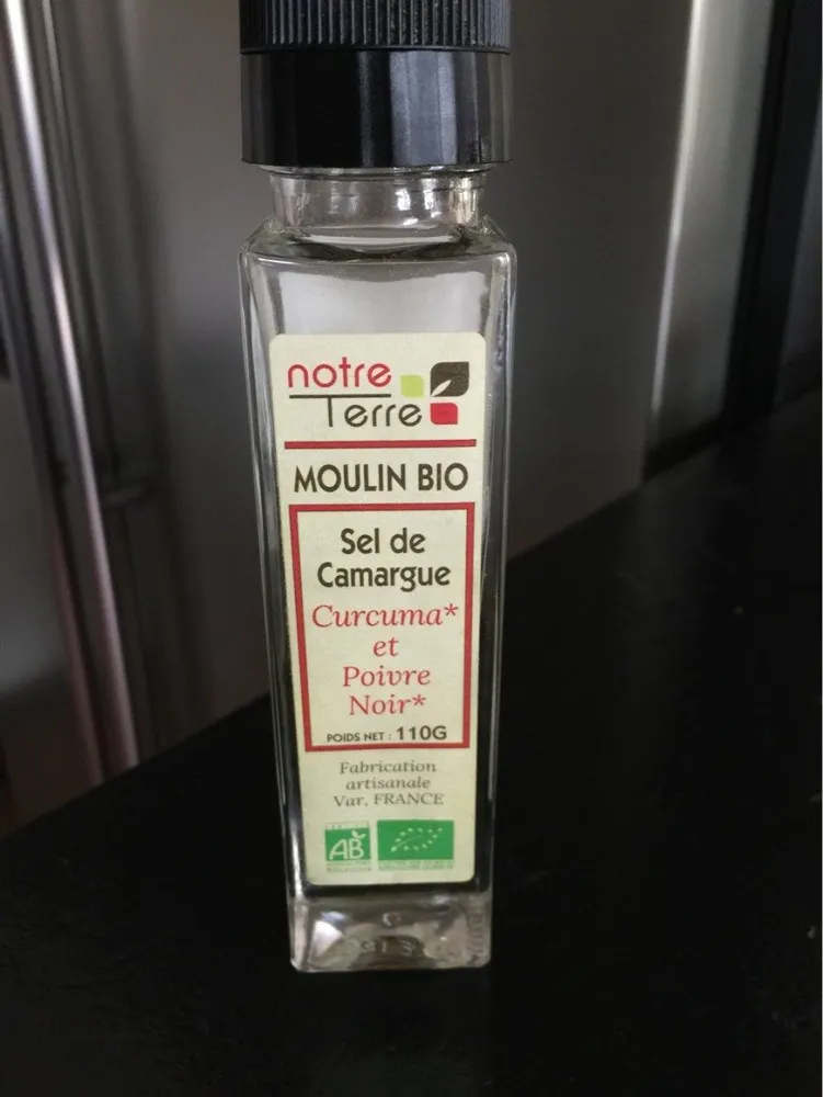 Sel de camargue curcuma et poivre noir