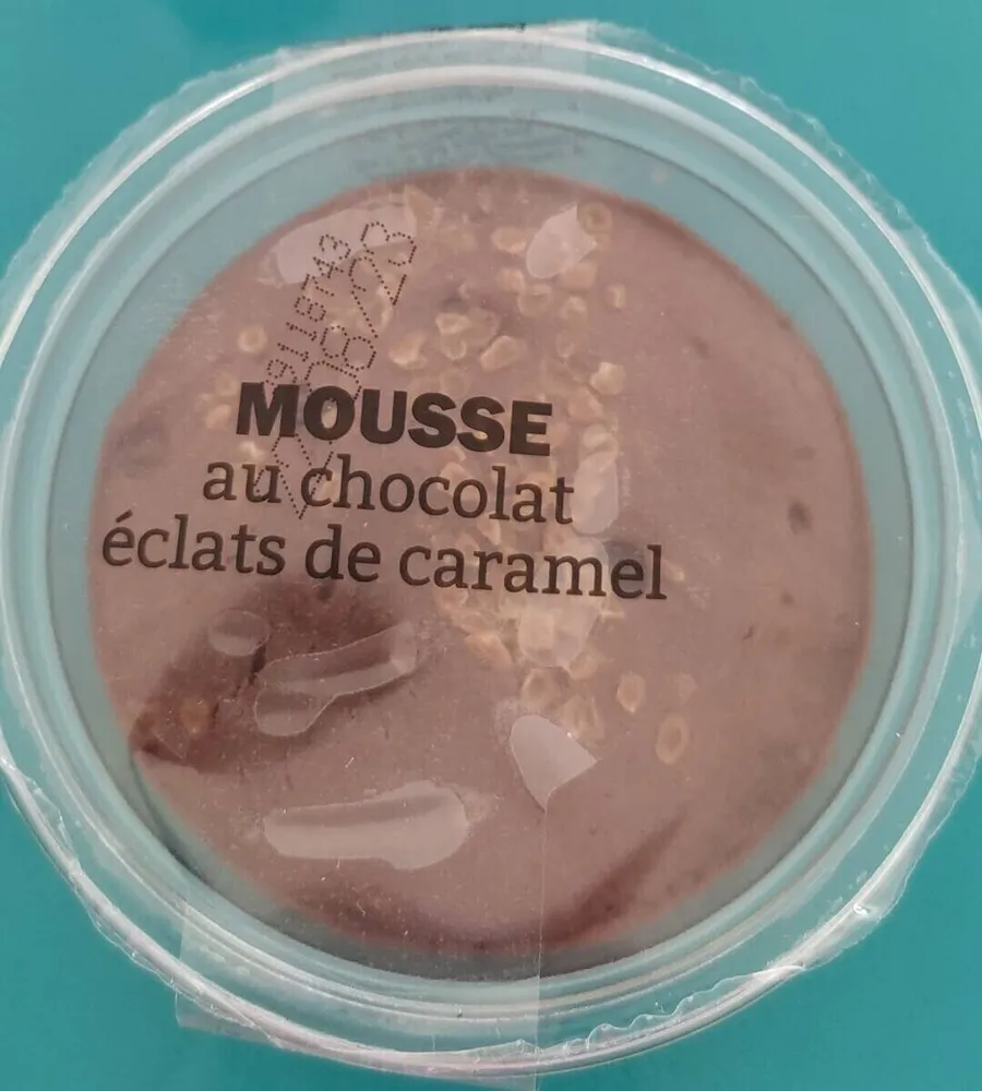 Mousse au chocolat et aux éclats de caramel
