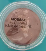 Mousse au chocolat et aux éclats de caramel