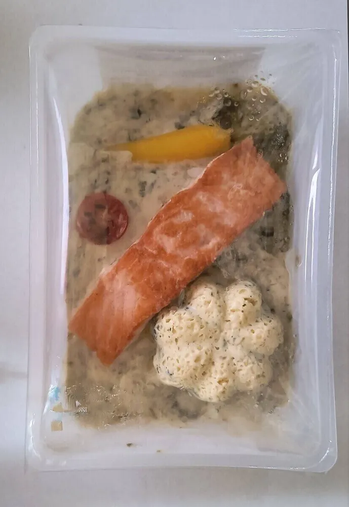 Saumon à l'oseille, flan de courgettes