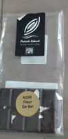 Tablette de chocolat de couverture noire à la fleur de sel