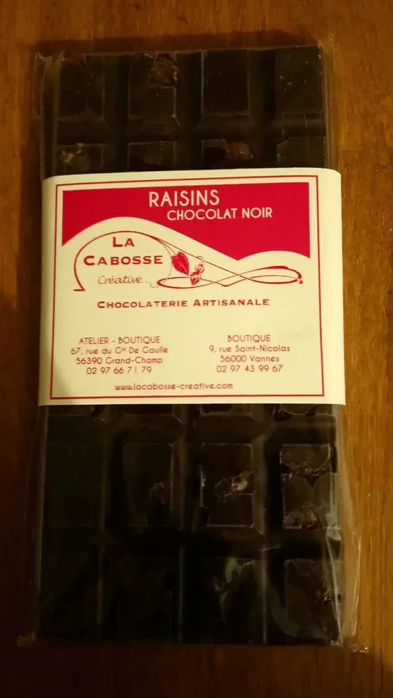 Chocolat noir aux raisins