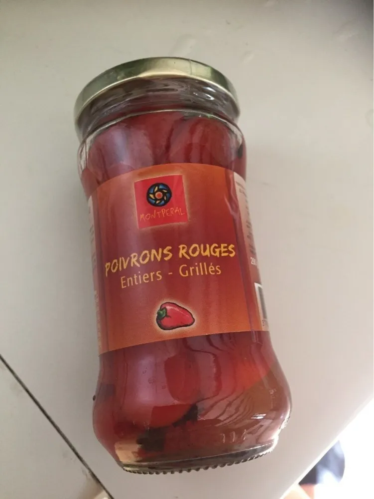 Poivrons rouges entiers grillés