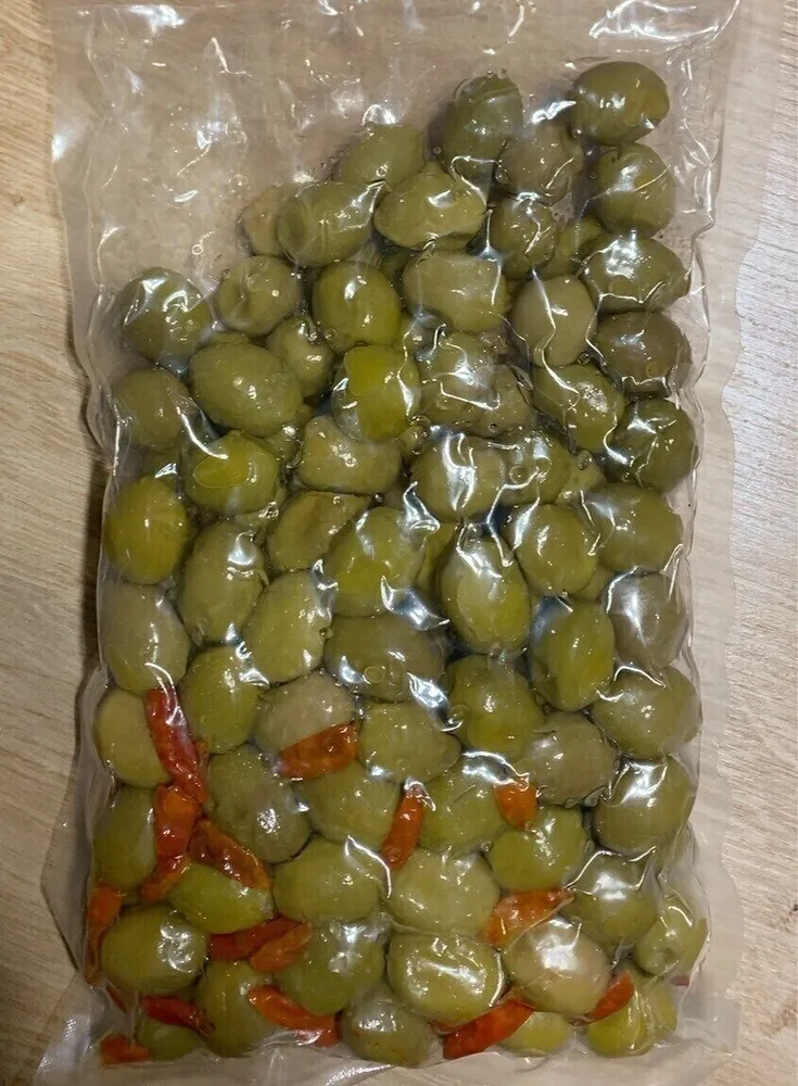 Olives vertes pimentees