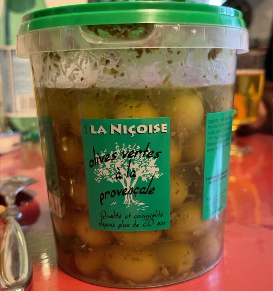 Olives vertes à la provençale