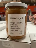Soupe lentilles, carottes, butternut, ciboulette et curcuma