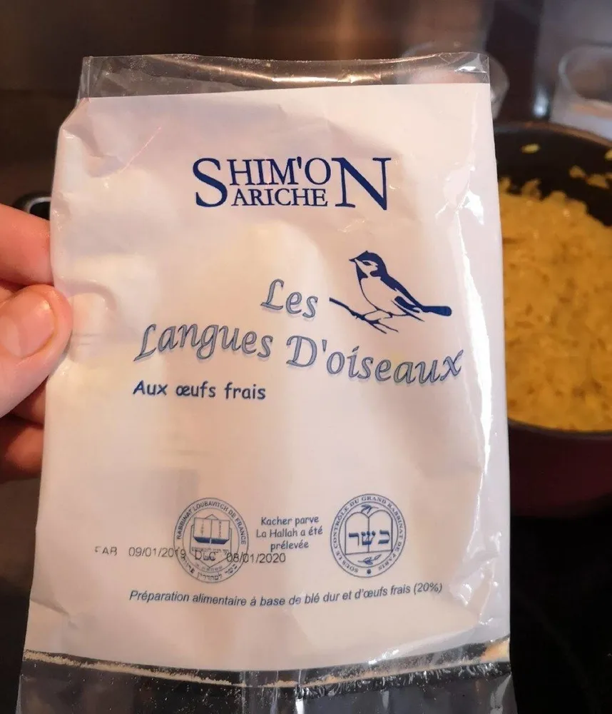 Langues D'oiseaux Aux Oeufs Frais