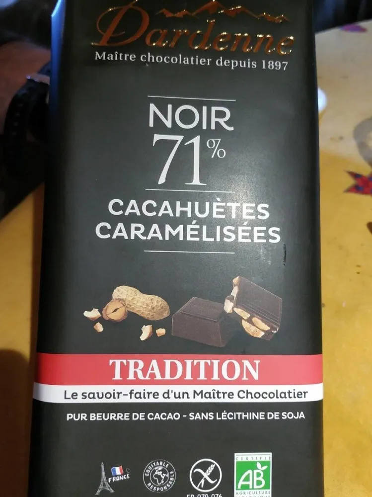 Chocolat noir 71 % avec cacahuètes