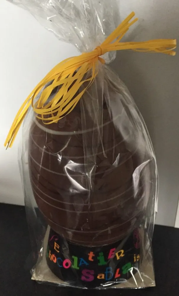 Moulage de chocolat au lait decoré