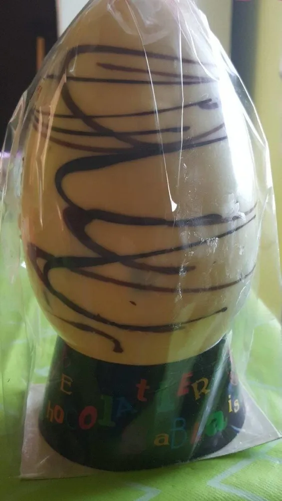 Moulage de chocolat blanc décoré