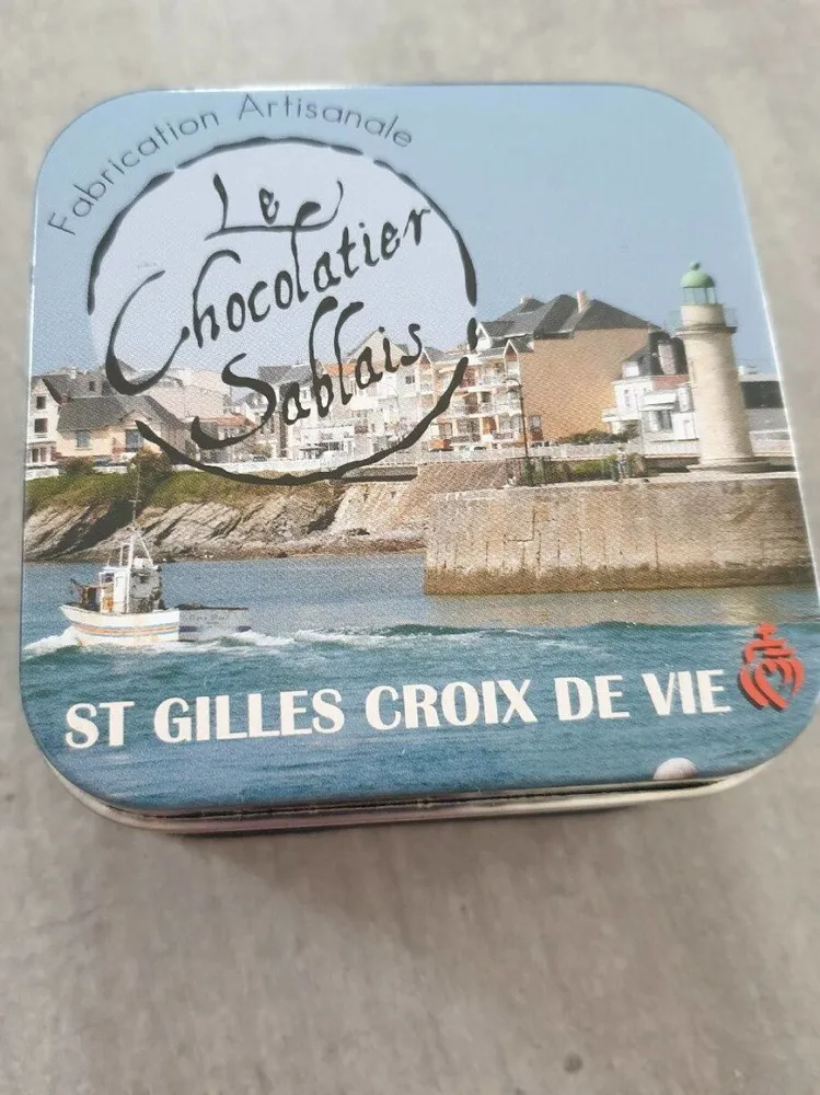 Nougatine enrobée de chocolat blanc