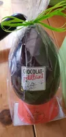 Grand œuf en chocolat au lait