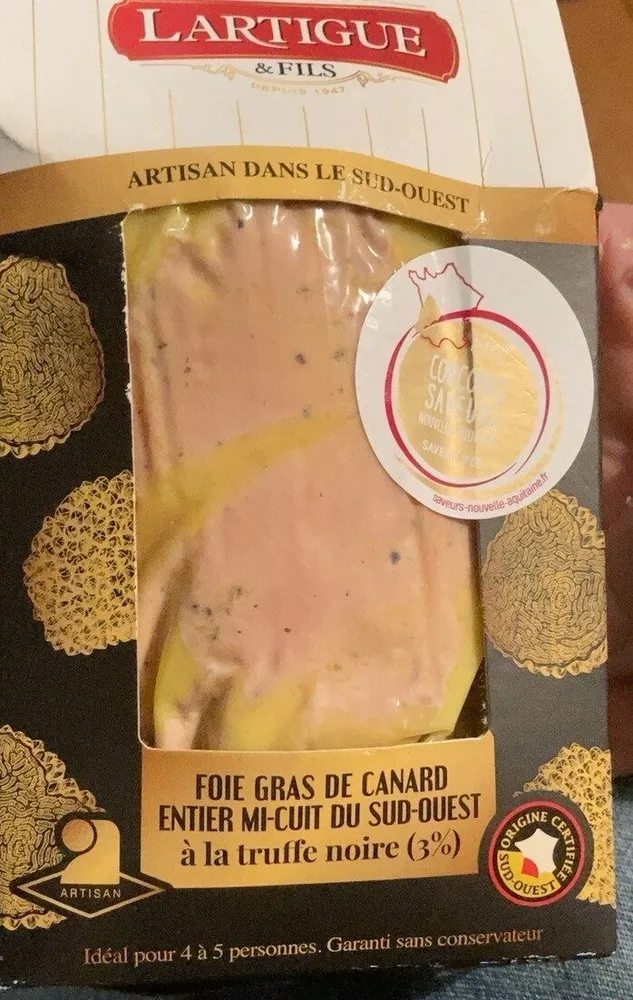 Foue gras de canard entier mi cuit à la truffe noire