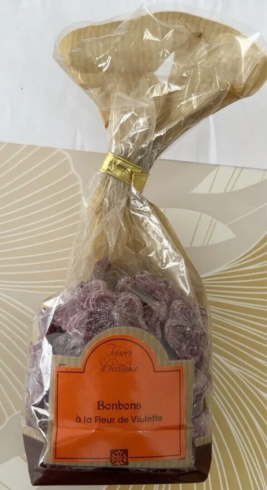 Bonnons a le fleur de violette