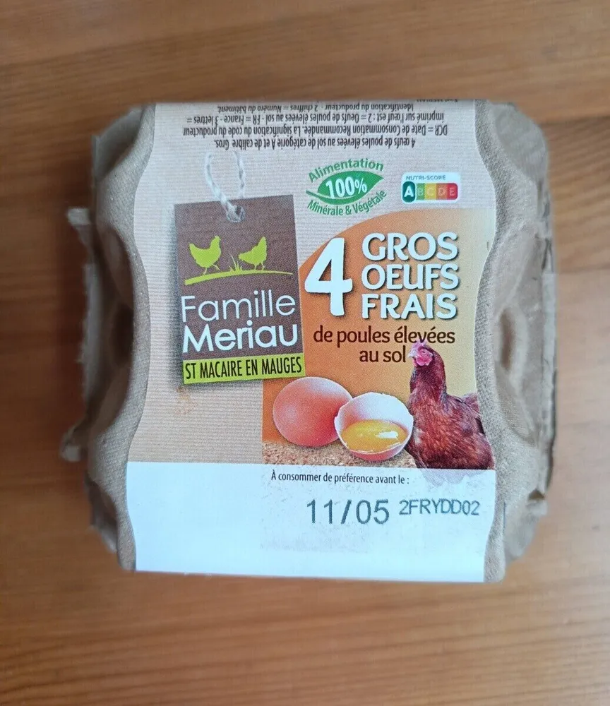 4 gros oeufs frais