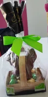 Moulage de chocolat au lait oeufs et poules