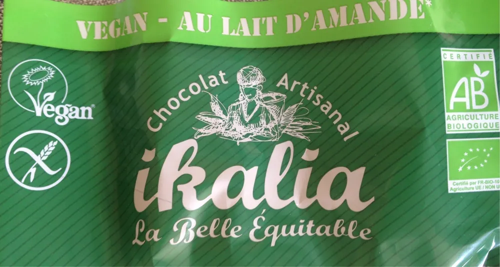 Chocolat au lait d'amande