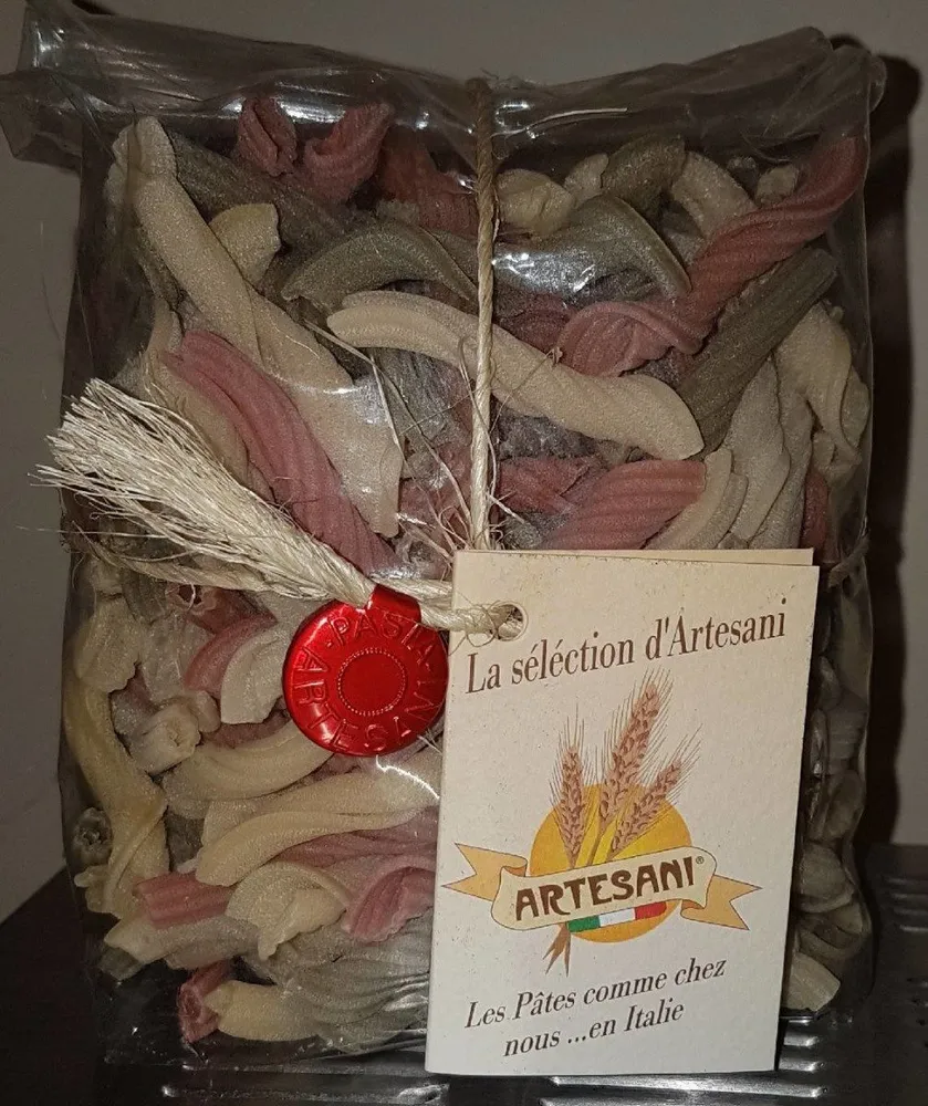 Pâtes torchietti 3 couleurs.