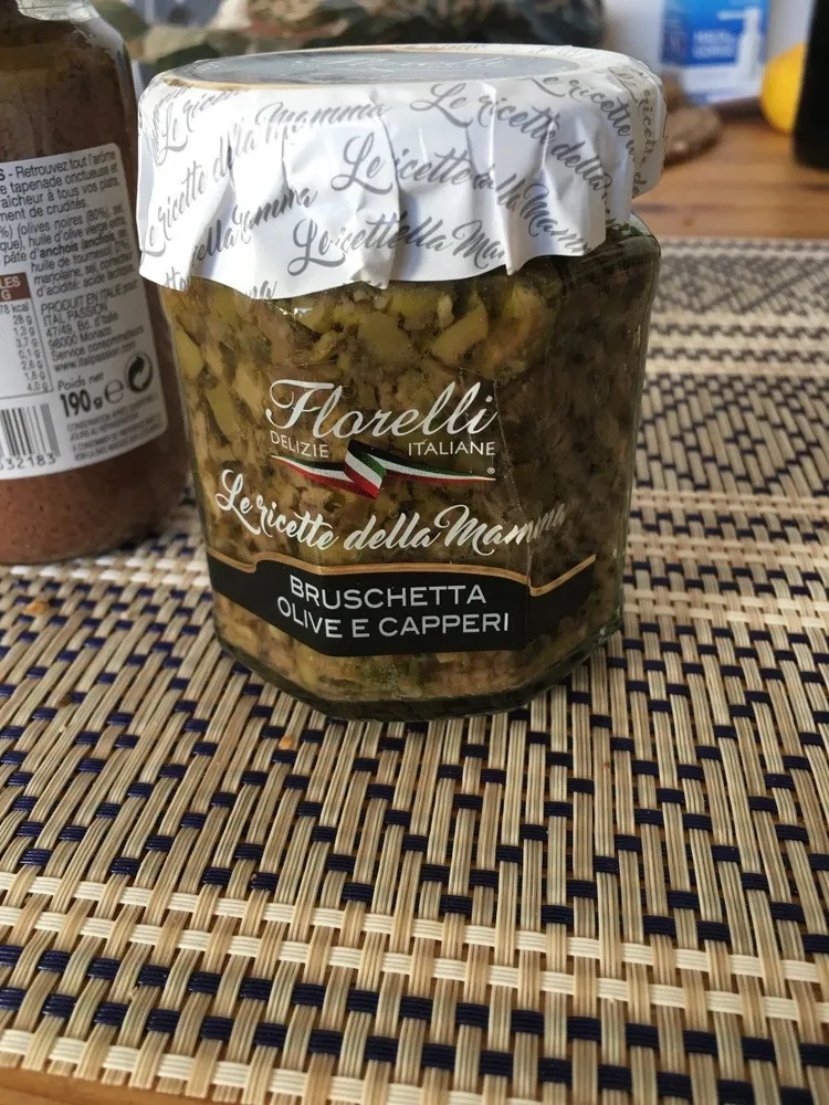 Bruschetta olive et capperi
